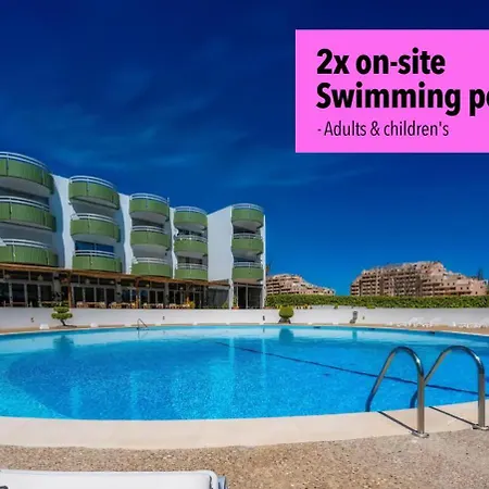 The View - Modern 1 Bed Flat Beachfront